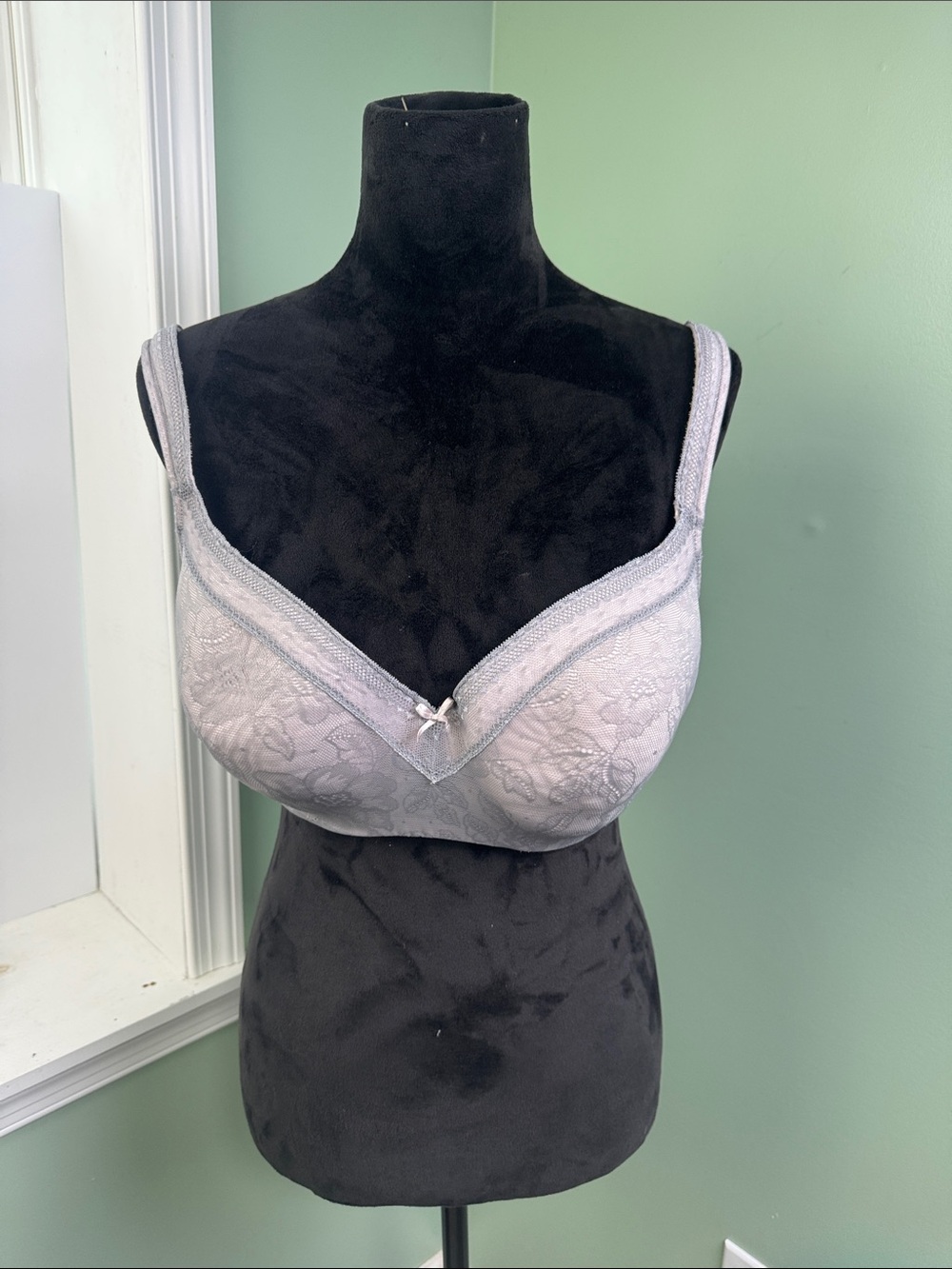 Cacique gray  Lace Full Coverage Bra with Bow Accent 38DDD